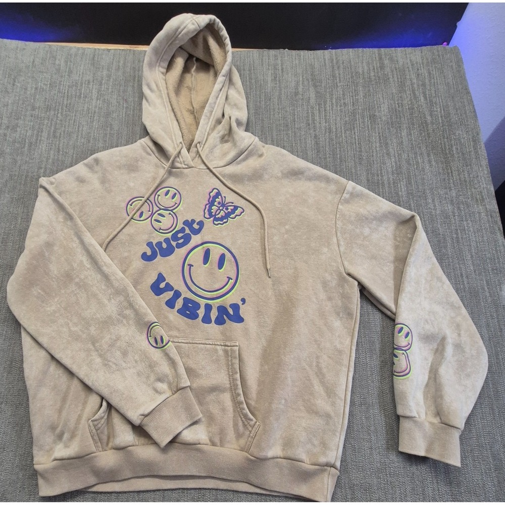 Faded Rose Just Vibin' hoodie women's M beige smiley face butterfly 100% cotton